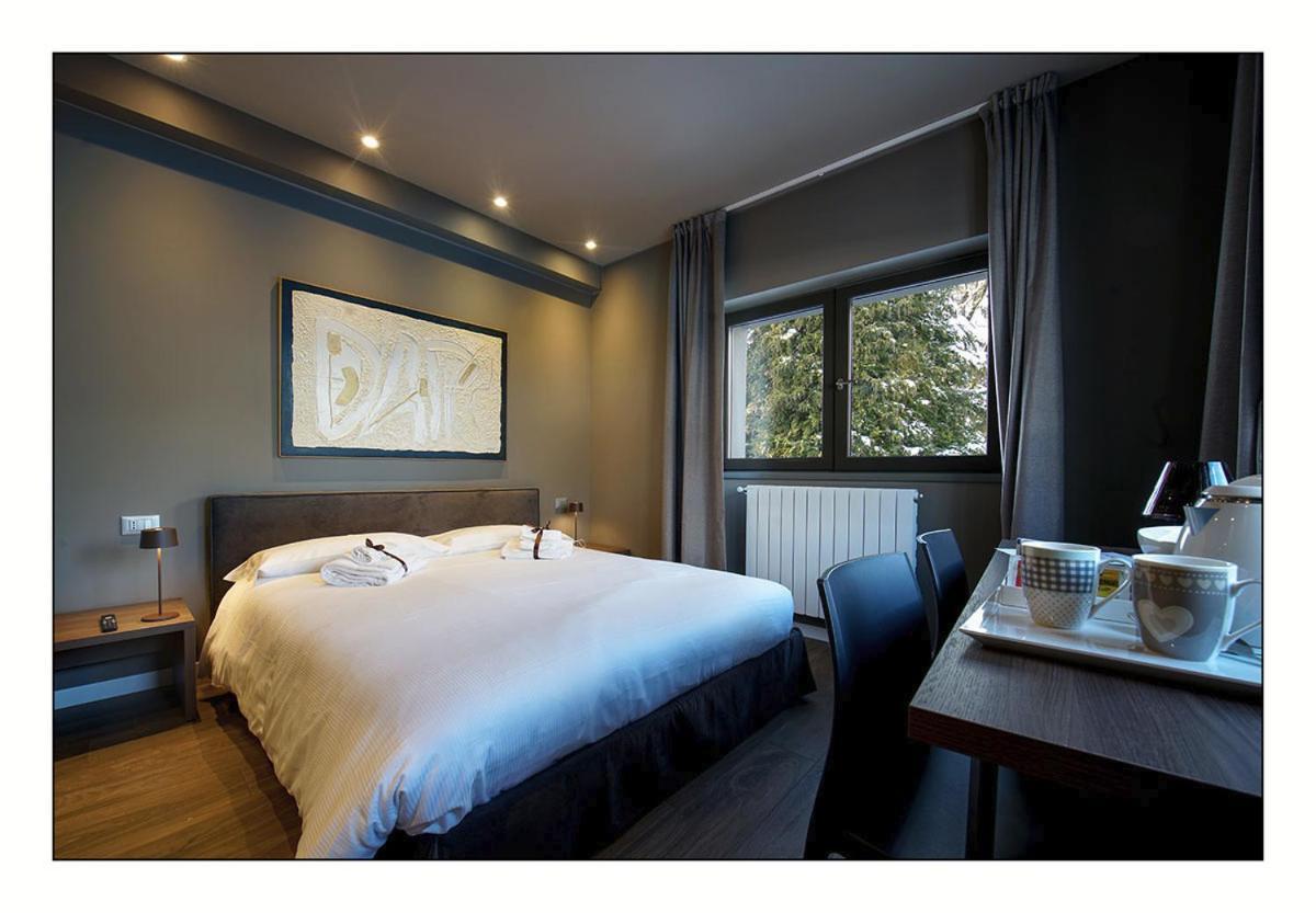 Il Rifugio Del Risol Hotel กัสตีโอเน เดลลา เปรโซลานา ภายนอก รูปภาพ