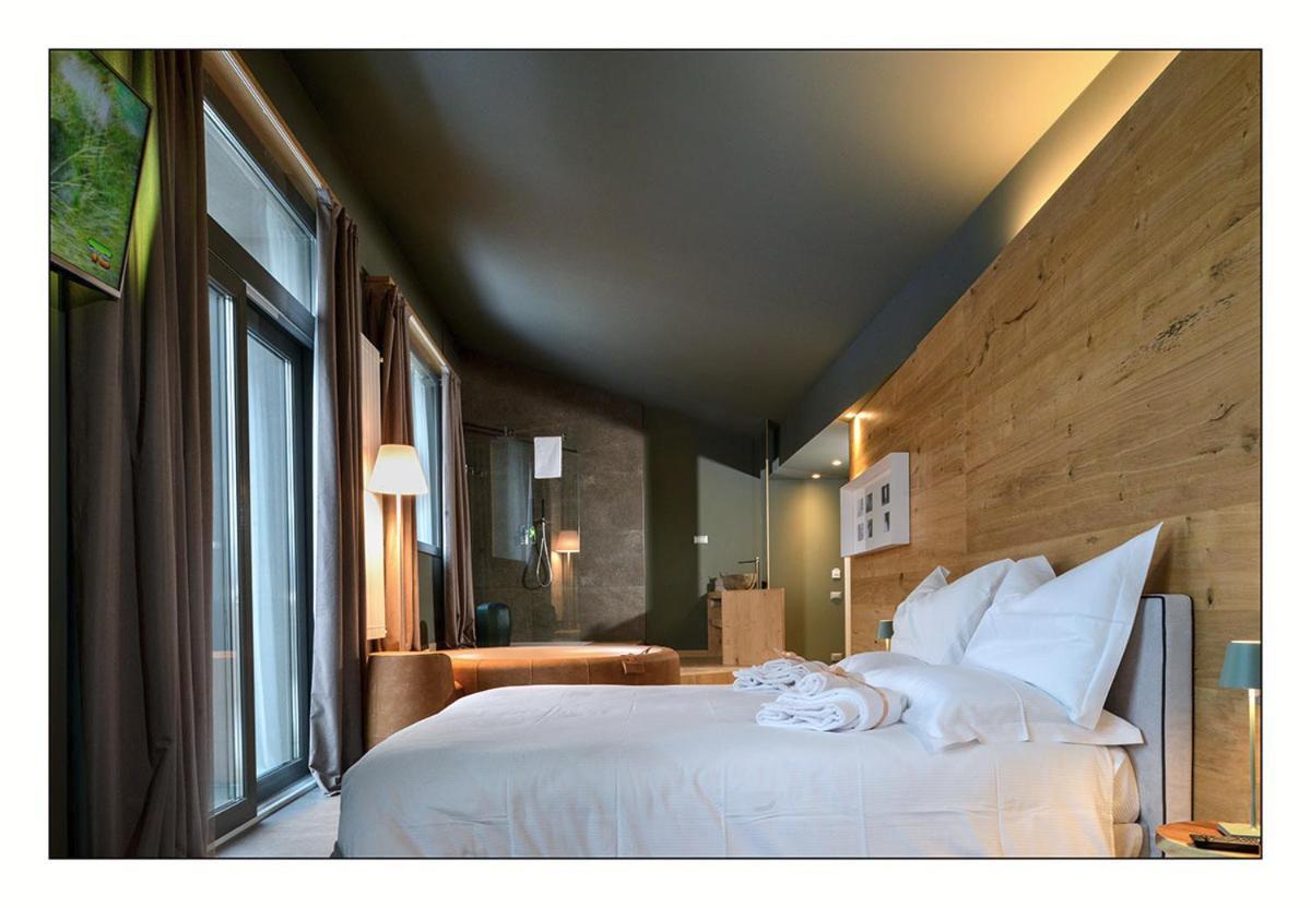 Il Rifugio Del Risol Hotel กัสตีโอเน เดลลา เปรโซลานา ภายนอก รูปภาพ